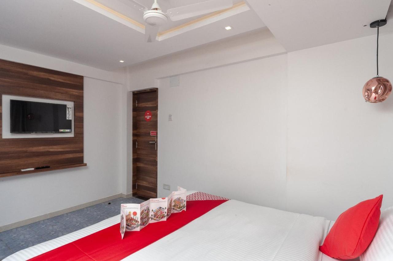 Capital O Admire Suit Hospitality Chennai Ngoại thất bức ảnh