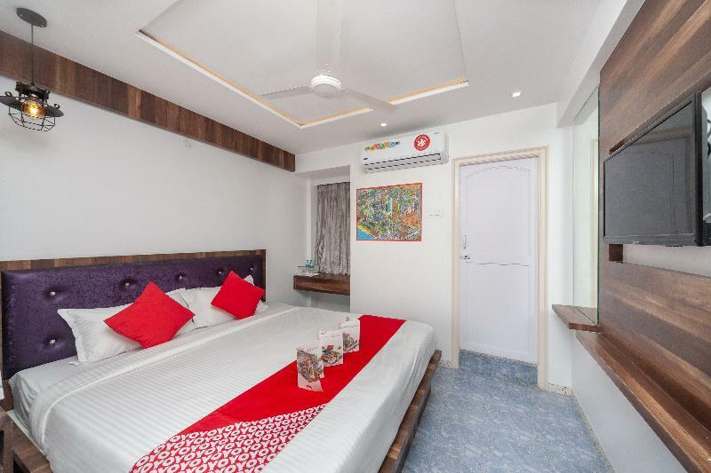 Capital O Admire Suit Hospitality Chennai Ngoại thất bức ảnh