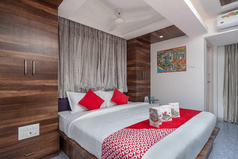 Capital O Admire Suit Hospitality Chennai Ngoại thất bức ảnh